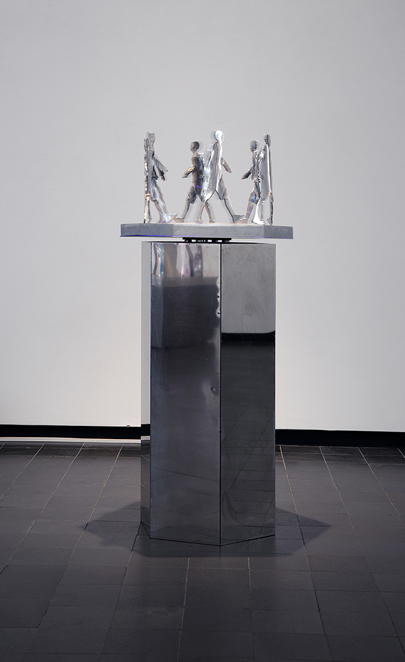 도시=인간. 500x500x1300mm.스테인레스스틸.회전장치.2020.JPG